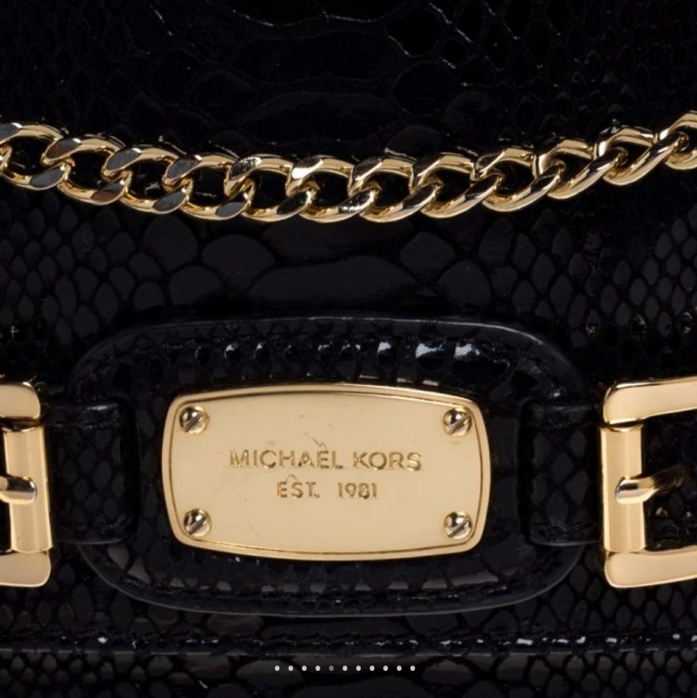 Michael Kors Black Hamilton Leather Shoulder Bag. - Picture 6 of 12
